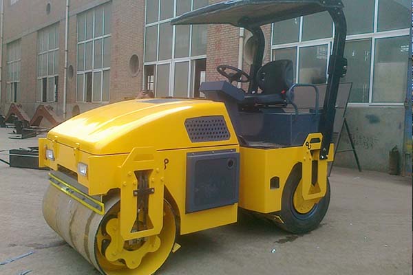 <a href='http://www.erzp.cn' target='_blank'>壓路機</a> <a href='http://www.erzp.cn' target='_blank'>壓路機</a>