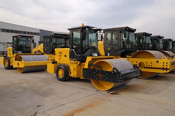 <a href='http://www.erzp.cn/product/77.html' target='_blank'>振動壓路機</a> <a href='http://www.erzp.cn/product/77.html' target='_blank'>振動壓路機</a>